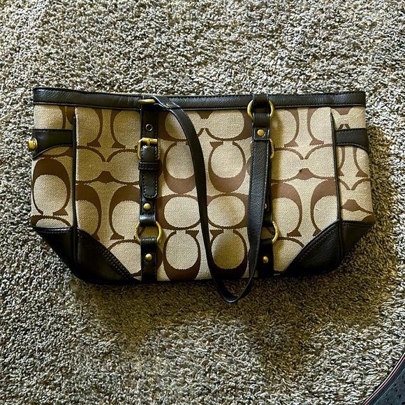 Coach no. 10437 - Picture 1 of 1